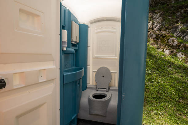 Best Portable restroom trailer rental  in Sebewaing, MI